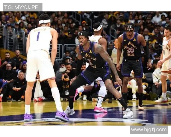 湖人防守体系崩溃，替补锋线范德比尔特难以发挥应有作用